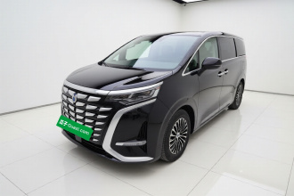 腾势D9 2022款 DM-i 1040 尊贵型