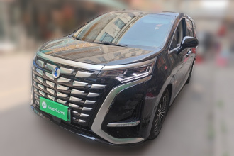 腾势D9 2024款 DM-i 980 四驱尊贵型