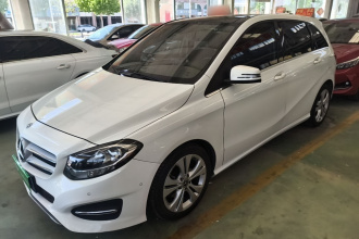 奔驰B级 2017款 B 200 动感型