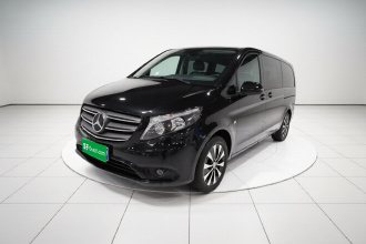 奔驰 威霆 2021款 2.0T 商务版 7座