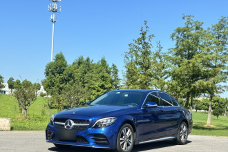 奔驰C级 2019款 C 180 L 时尚型运动版