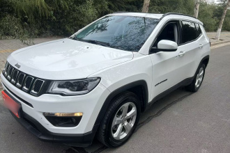 Jeep 指南者 2017款 200T 自动家享版