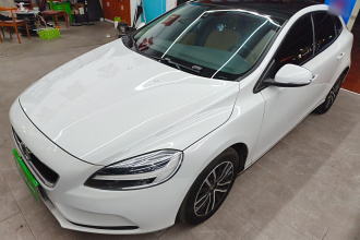 沃尔沃V40 2018款 T3 智逸版