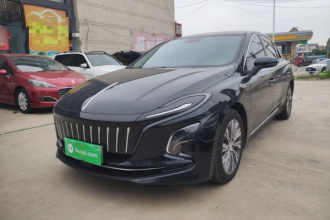 红旗E-QM5 2022款 431km 充电乐享版