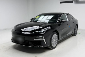 吉利银河 银河星耀8 2025款 130km EM-i 旗舰版