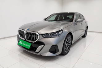 宝马i5 2024款 eDrive 35L M运动套装