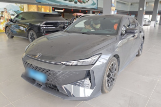 长安UNI-V 2024款 1.5T 尊贵型