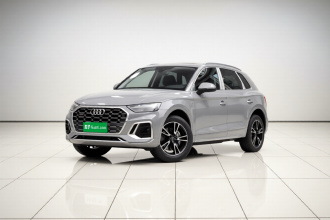 奥迪Q5L 2025款 45周年典藏版 40 TFSI 时尚动感型