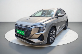奥迪Q5 e-tron 2023款 40 e-tron 闪耀型 机甲套装