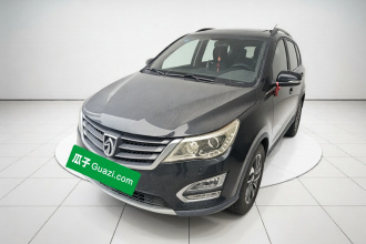 宝骏560 2016款 1.5T 手动豪华型