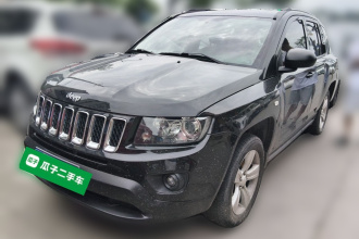 Jeep 指南者(进口) 2015款 2.0L 两驱运动版