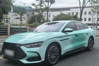 比亚迪 汉 2023款 DM-i 冠军版 121KM 尊荣型