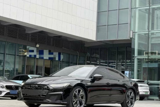 奥迪A7L 2024款 45 TFSI quattro S-line 黑武士版