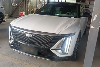 凯迪拉克 IQ锐歌 2022款 四驱高性能尊贵版