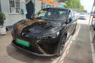 哪吒汽车 哪吒L 2024款 纯电 510 闪充红衣版