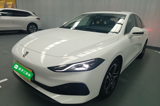 荣威D7 2023款 DMH 125km 超越版