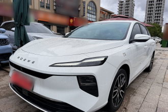 荣威D6 2025款 520km 尊享版