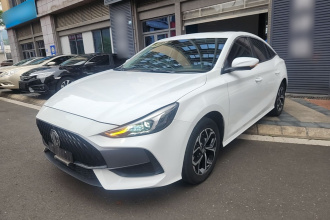 名爵 MG5 2022款 180DVVT CVT青春豪华版