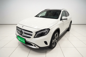 奔驰GLA 2015款 GLA 220 4MATIC 豪华型