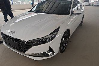 现代 伊兰特 2022款 1.5L CVT LUX尊贵版