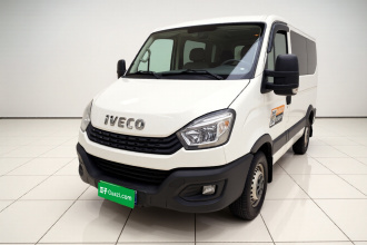 依维柯欧胜 2021款 2.0T 手动超瑞短轴低顶侧拉门F1A