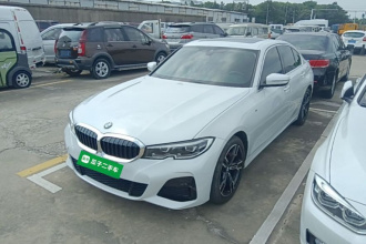 宝马3系 2021款 改款 325i M运动套装