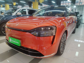 鸿蒙智行 问界M9 2024款 增程 Ultra版 52kWh 6座版