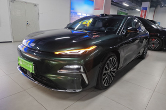 吉利银河 银河星耀8 2025款 130km EM-P 星舰版