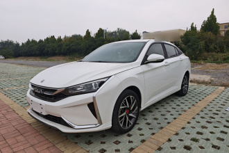东风风神 奕炫 2020款 230T 自动炫目赛道版