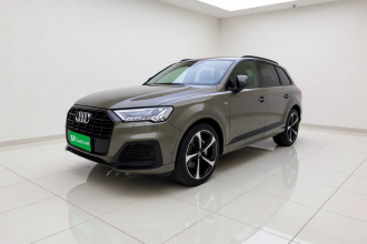 奥迪Q7 2021款 55 TFSI quattro S line运动型