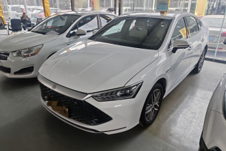 比亚迪 秦PLUS 2023款  冠军版 DM-i 120KM超越型