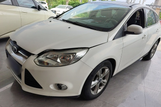 福特 福克斯 2012款 两厢 1.6L 自动风尚型