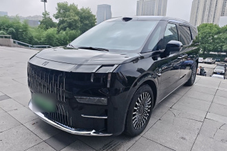极氪009 2024款 七座过道版 108kWh