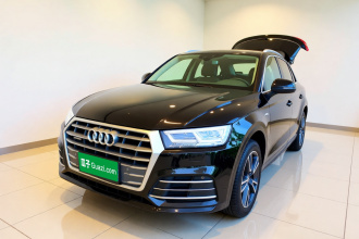 奥迪Q5L 2018款 45 TFSI 尊享时尚型 国VI