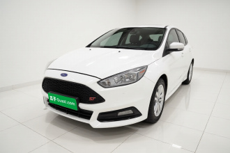 福特 福克斯 2015款 两厢 1.6L 手动风尚型