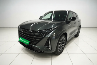 长安UNI-Z 2025款 1.5T 尊贵型
