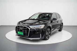 奥迪Q7（平行进口）  45 TFSI quattro S line运动型