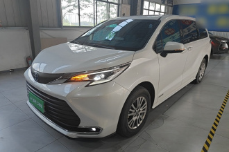 丰田 赛那SIENNA 2023款 2.5L混动 舒适版
