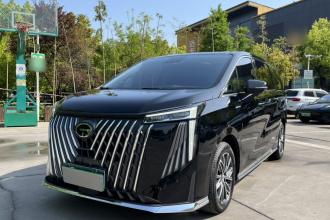 广汽传祺 传祺M8 2024款 大师系列 400T 尊贵版