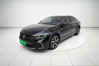 大众 帕萨特 2022款 330TSI 星空豪华版