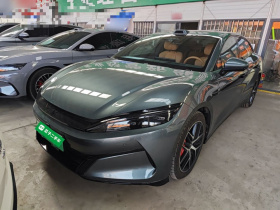 比亚迪 汉L 2025款 DM-p 四驱激光雷达旗舰型