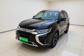 三菱 欧蓝德 2020款 2.0L 两驱畅享版 5座