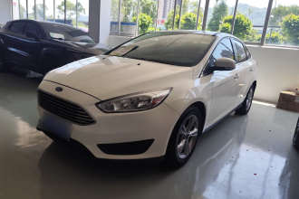 福特 福克斯 2018款 三厢经典 1.6L 自动舒适型智行版