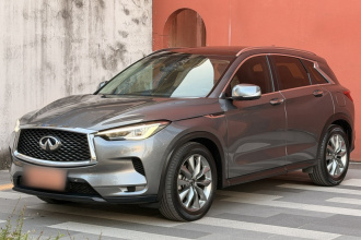 英菲尼迪QX50 2020款 改款 2.0T 四驱菁英版