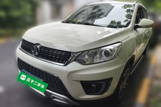 北京汽车 绅宝X35 2016款 1.5L 自动尊贵版