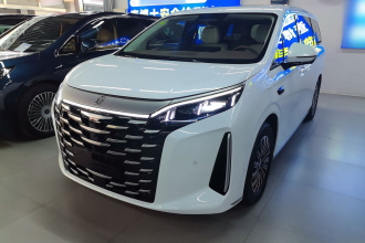 比亚迪 夏 2025款 DM-i 1.5T 180km 超越型