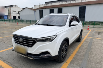 奔腾X40 2017款 1.6L 自动豪华型