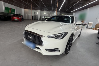 英菲尼迪Q60 2019款 S 2.0T 豪华运动版