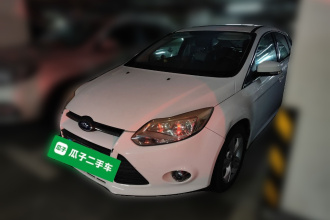 福特 福克斯 2012款 两厢 1.6L 自动风尚型