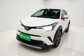 丰田C-HR 2018款 2.0L 酷越领先天窗版 国VI